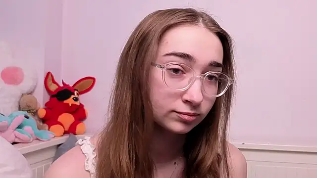 PollyBeev online show from June 6, 7:24 am