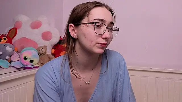 PollyBeev online show from June 16, 7:33 am