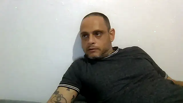 Buffshagswell online show from February 8, 9:36 pm