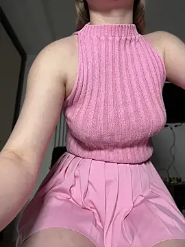 NickiLike online show from May 23, 7:40 pm