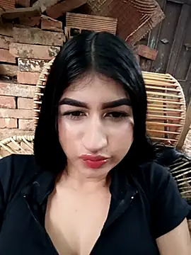 Julix A online show from December 20, 1:07 pm