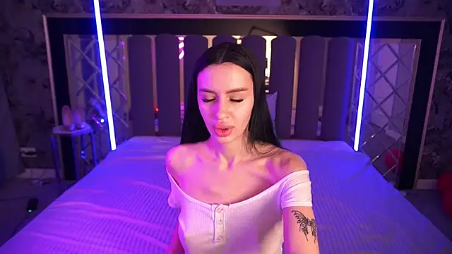 Snow WhiteeeX online show from March 10, 6:40 am