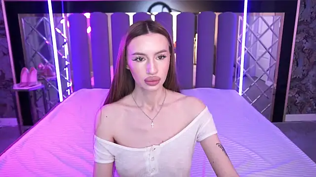 Snow WhiteeeX online show from May 3, 5:46 am
