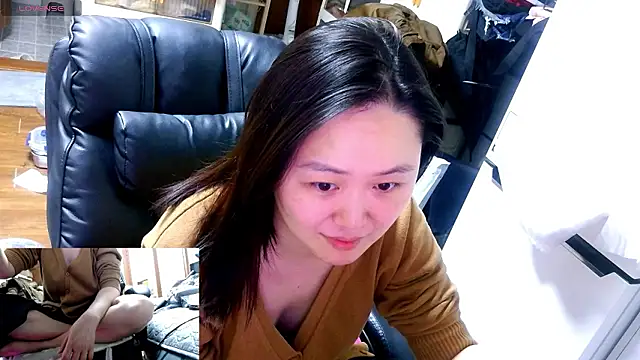 Snapshot of rami0428 chatting on January 31, 7:11 pm rami0428 online show from January 31, 7:11 pm