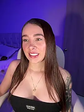 Lanataylor- online show from February 19, 10:42 pm