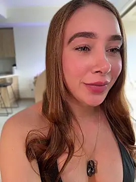 Lanataylor- online show from June 30, 6:42 pm