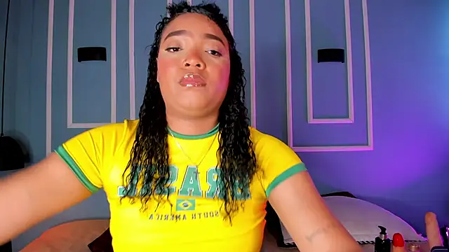 nikeysha zc online show from September 18, 7:38 pm