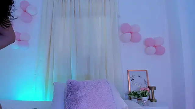 Snapshot of ninaht chatting on March 13, 9:10 pm ninaht online show from March 13, 9:10 pm