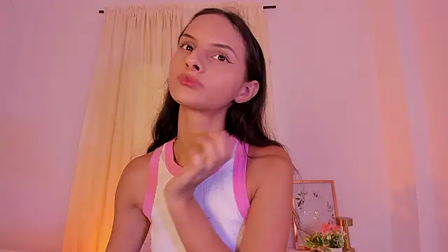 Snapshot of ninaht chatting on March 18, 8:56 pm ninaht online show from March 18, 8:56 pm