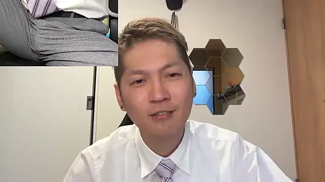 Snapshot of kensnb chatting on April 3, 9:02 pm kensnb online show from April 3, 9:02 pm