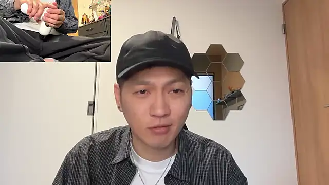 Snapshot of kensnb chatting on April 4, 9:12 pm kensnb online show from April 4, 9:12 pm