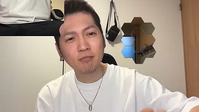 Snapshot of kensnb chatting on April 24, 8:22 pm kensnb online show from April 24, 8:22 pm