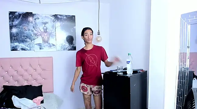 SofiaNaugthyxTS online show from March 1, 2:48 am