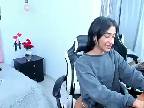 SofiaNaugthyxTS online show from March 15, 9:05 pm