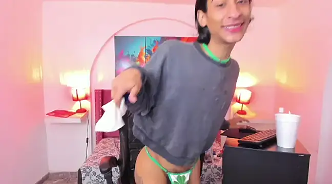 SofiaNaugthyxTS online show from March 18, 10:14 am