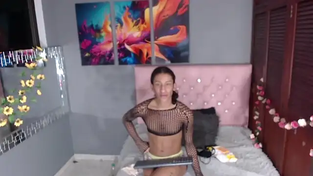 SofiaNaugthyxTS online show from September 17, 11:01 am