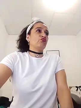 Hikaryfire online show from January 18, 3:59 pm