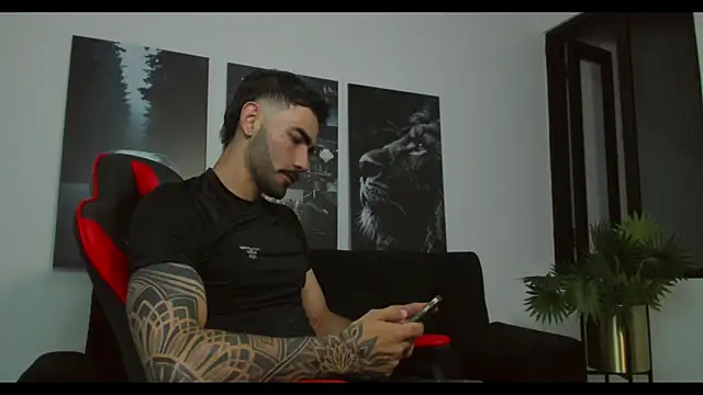 Austin bolt online show from February 4, 1:56 am