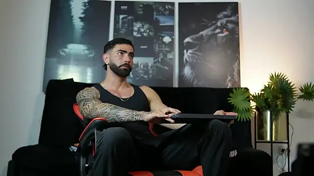 Austin bolt online show from October 1, 2:28 am