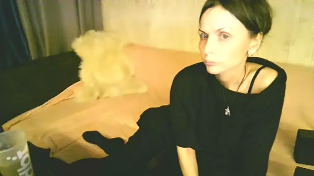 Elizabe th online show from October 18, 8:42 pm