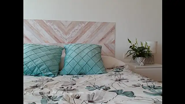 Snapshot of secretmuses chatting on November 19, 8:36 am secretmuses online show from November 19, 8:36 am