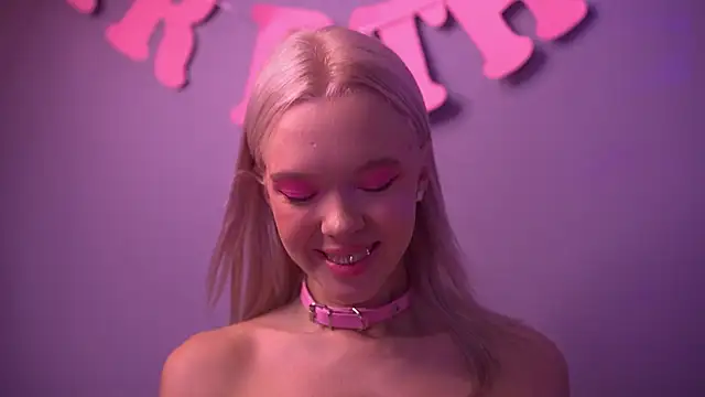  AlinaBailey online show from June 25, 9:47 am