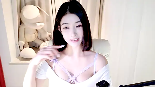 initial-lucky online show from December 16, 1:22 pm