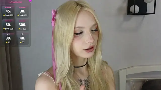Snapshot of Naughty__Couplles chatting on March 26, 3:12 am Naughty Couplles online show from March 26, 3:12 am