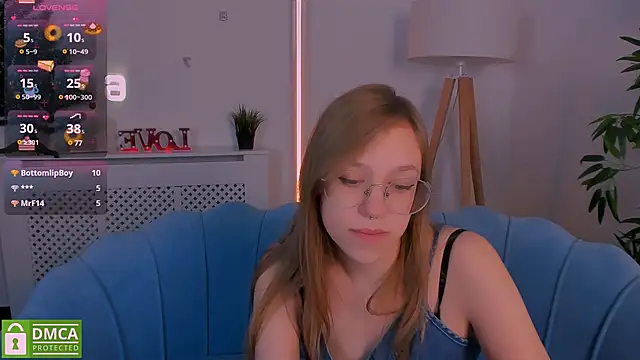 LayriantaVee online show from January 5, 1:04 pm
