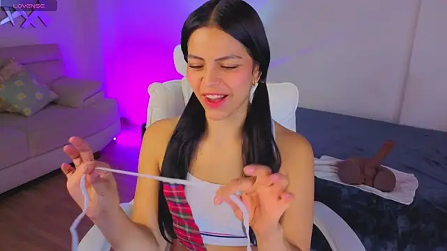 Eliie Ruizz online show from July 27, 4:41 am