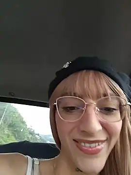 Snapshot of Dani_pegin chatting on December 5, 2:47 pm Dani pegin online show from December 5, 2:47 pm