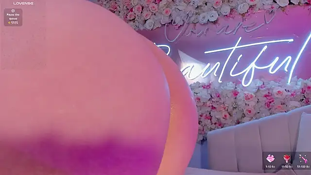 AmberFarrell online show from December 18, 11:51 pm