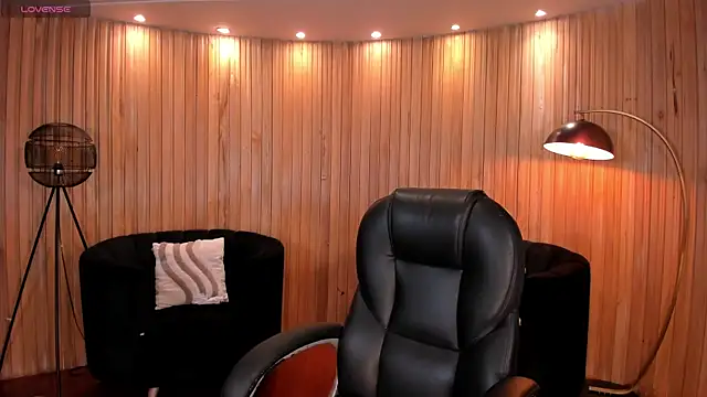 AmberFarrell online show from May 18, 8:14 pm