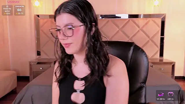 AmberFarrell online show from May 29, 8:18 pm