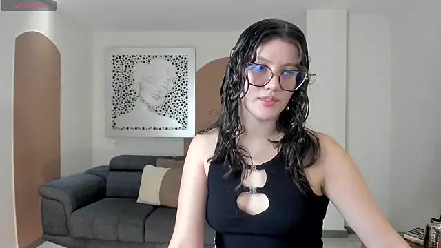 AmberFarrell online show from June 4, 8:59 pm
