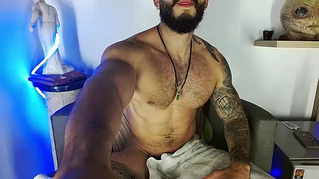 Morgann jones online show from July 7, 8:13 pm