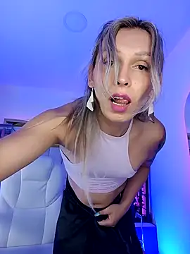 Snapshot of Princess_Helena chatting on January 11, 5:31 am Princess Helena online show from January 11, 5:31 am