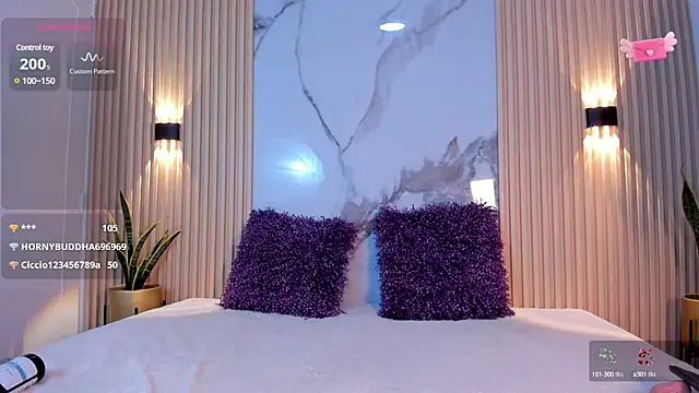 Snapshot of valentina_lux chatting on January 30, 9:36 am valentina lux online show from January 30, 9:36 am