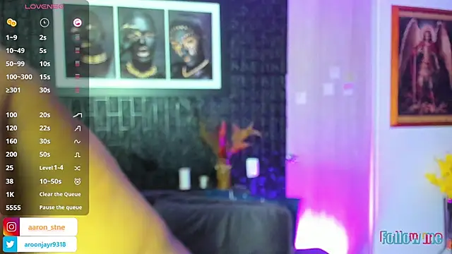 Snapshot of Aaron_ST chatting on June 4, 3:34 am Aaron ST online show from June 4, 3:34 am