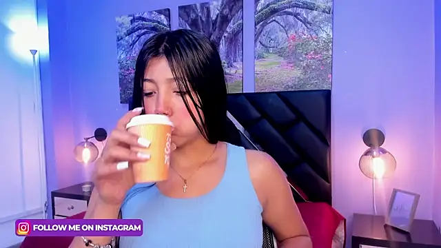 KimberlyVillaLobos online show from February 28, 11:47 am