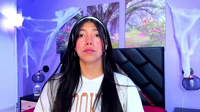 KimberlyVillaLobos online show from October 21, 11:33 am