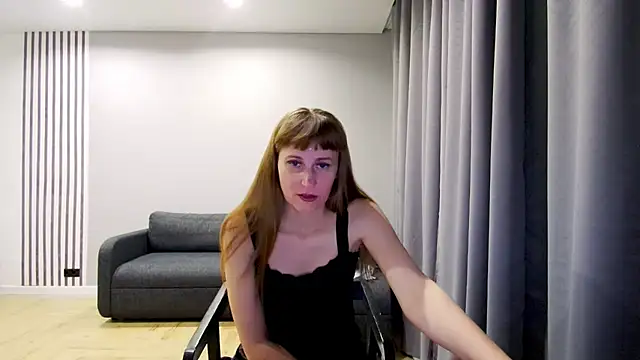 Daniella Lorente online show from December 28, 12:15 am