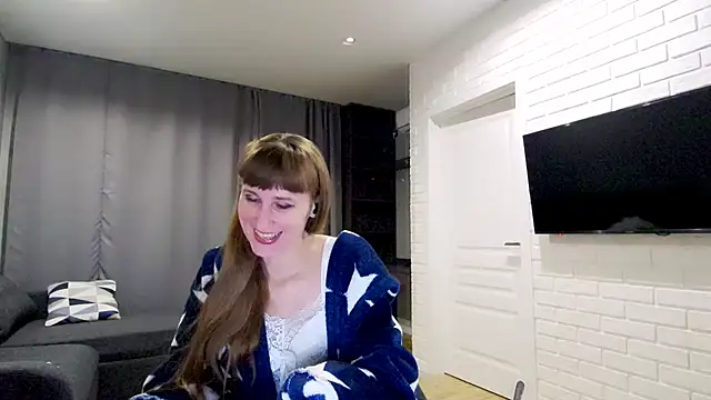 Snapshot of Daniella_Lorente chatting on February 17, 10:49 pm Daniella Lorente online show from February 17, 10:49 pm