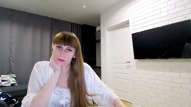 Snapshot of Daniella_Lorente chatting on February 18, 10:17 pm Daniella Lorente online show from February 18, 10:17 pm