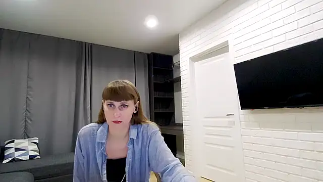Snapshot of Daniella_Lorente chatting on March 12, 1:34 am Daniella Lorente online show from March 12, 1:34 am