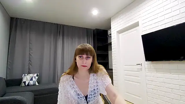 Snapshot of Daniella_Lorente chatting on April 19, 9:06 pm Daniella Lorente online show from April 19, 9:06 pm