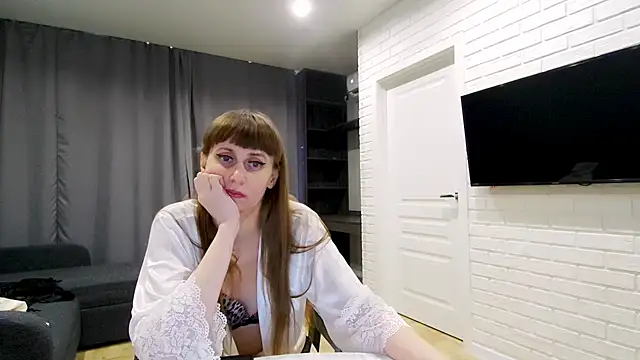 Snapshot of Daniella_Lorente chatting on April 28, 2:27 am Daniella Lorente online show from April 28, 2:27 am