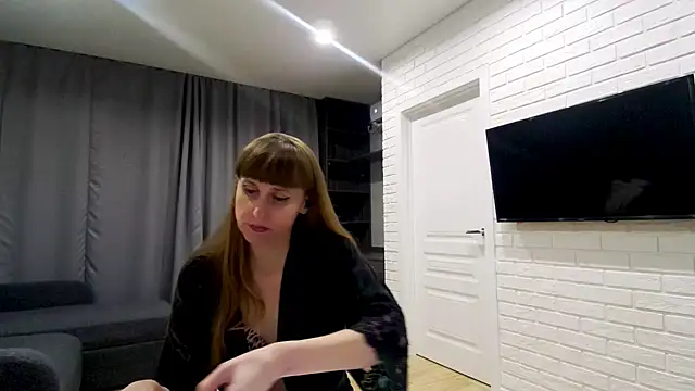 Snapshot of Daniella_Lorente chatting on May 5, 9:45 pm Daniella Lorente online show from May 5, 9:45 pm