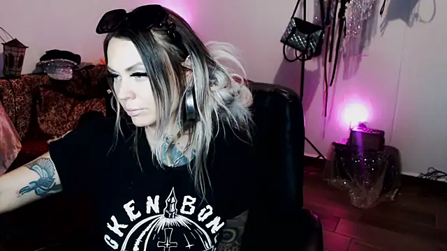 Snapshot of Ryder_D_Bauchery chatting on March 18, 11:20 pm Ryder D Bauchery online show from March 18, 11:20 pm