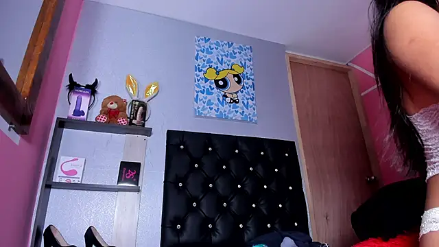 skinnycollins1 online show from March 10, 2:28 am